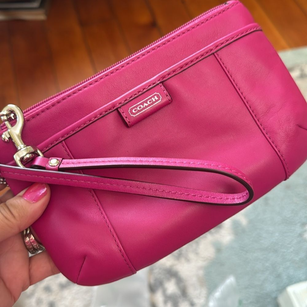 EUC Coach Barbie-Pink Leather Small Wristlet Bag - Picture 7 of 11